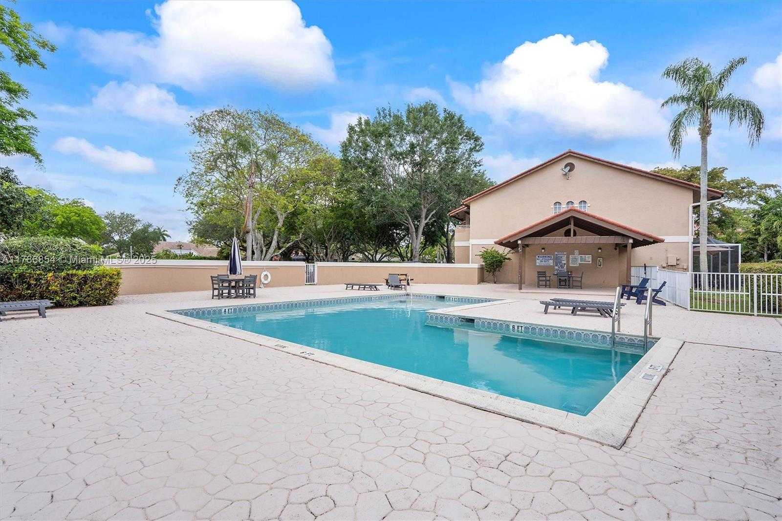 Small Image of 5001 RIVERSIDE DR #303, Coral Springs Number 56