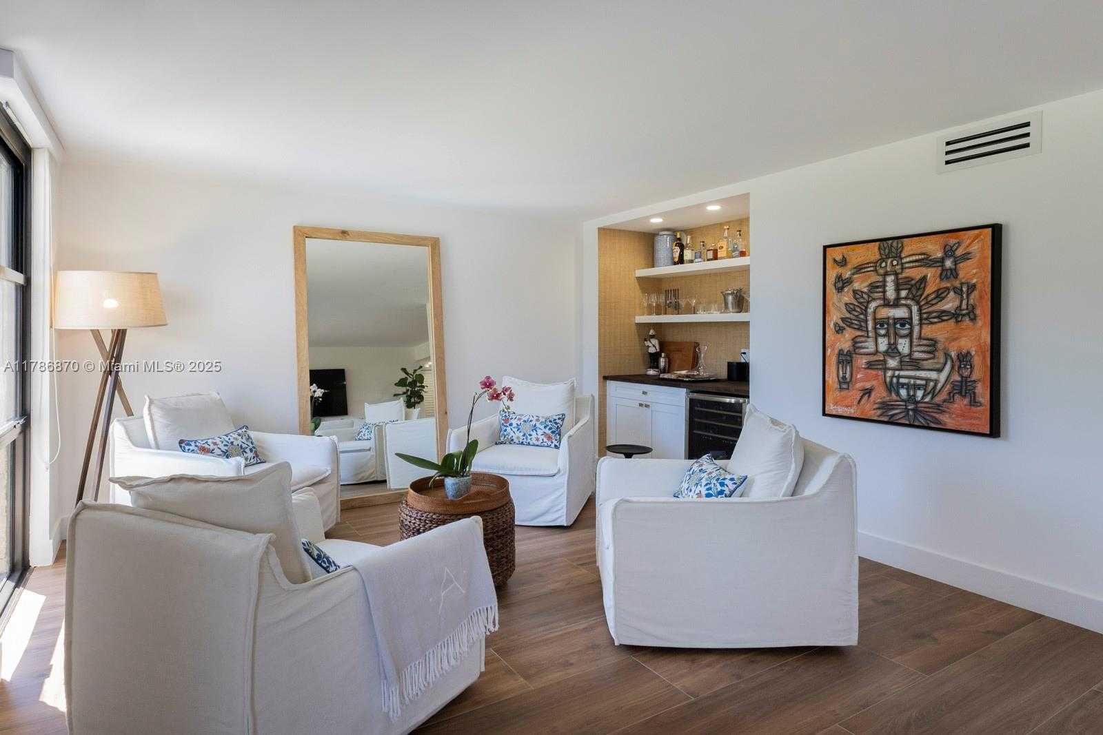 Small Image of 600 BILTMORE WAY #308, Coral Gables Number 4