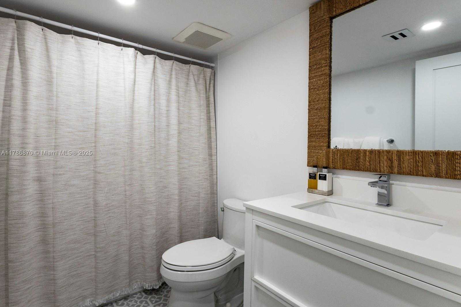 Small Image of 600 BILTMORE WAY #308, Coral Gables Number 8