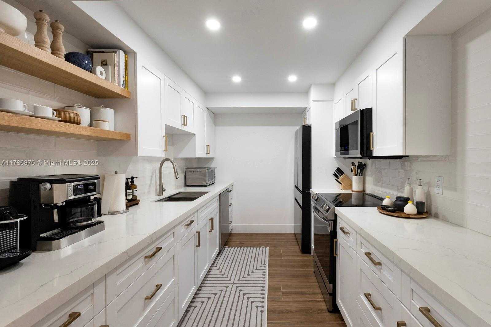 Small Image of 600 BILTMORE WAY #308, Coral Gables Number 9