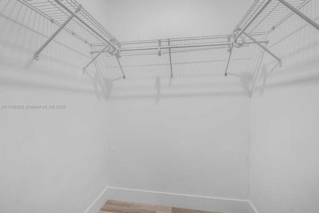 Small Image of 110 FONTAINEBLEAU BLVD #202, Miami Number 15