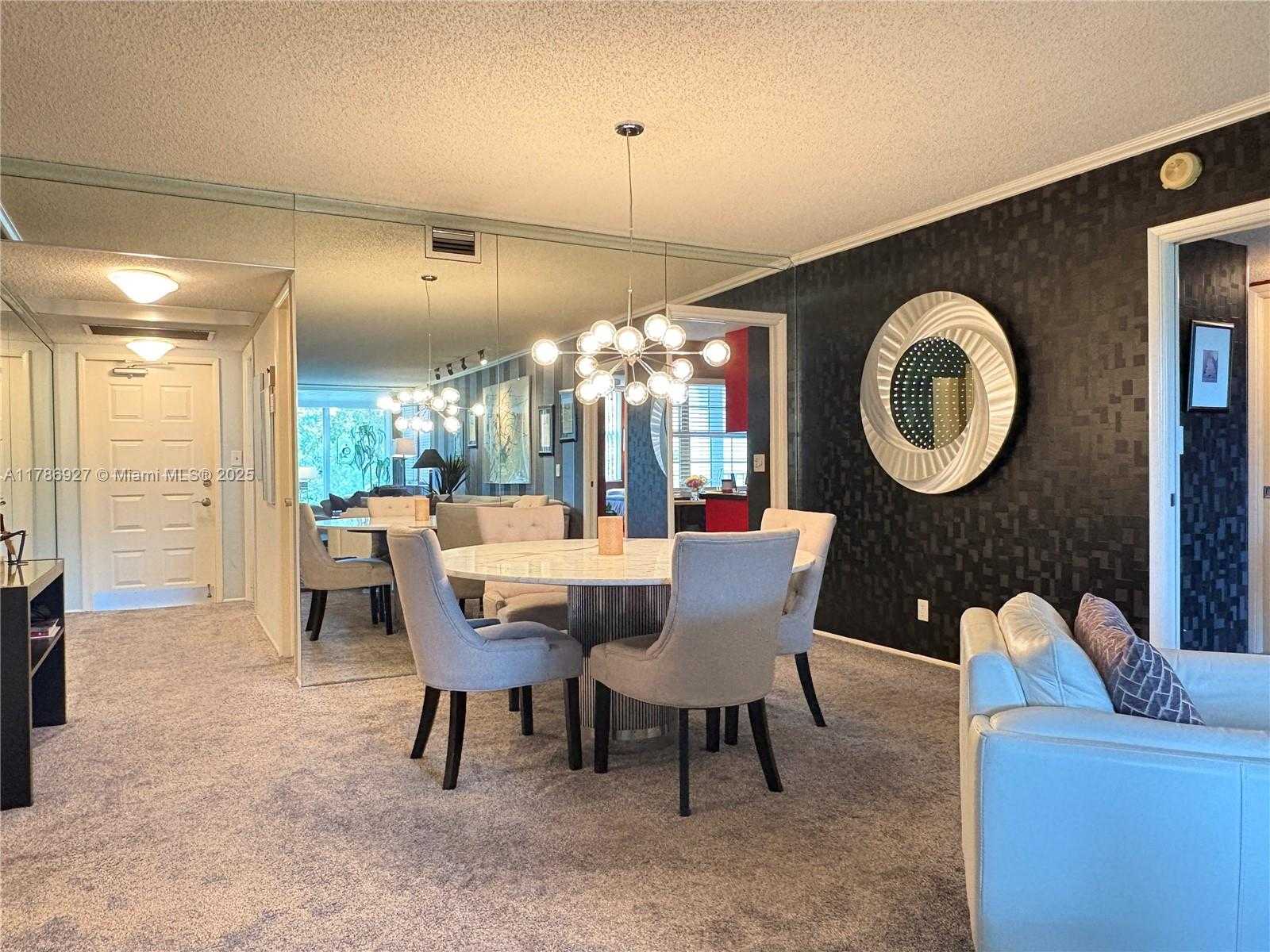 Small Image of 4020 WEST PALM AIRE DR #211, Pompano Beach Number 10