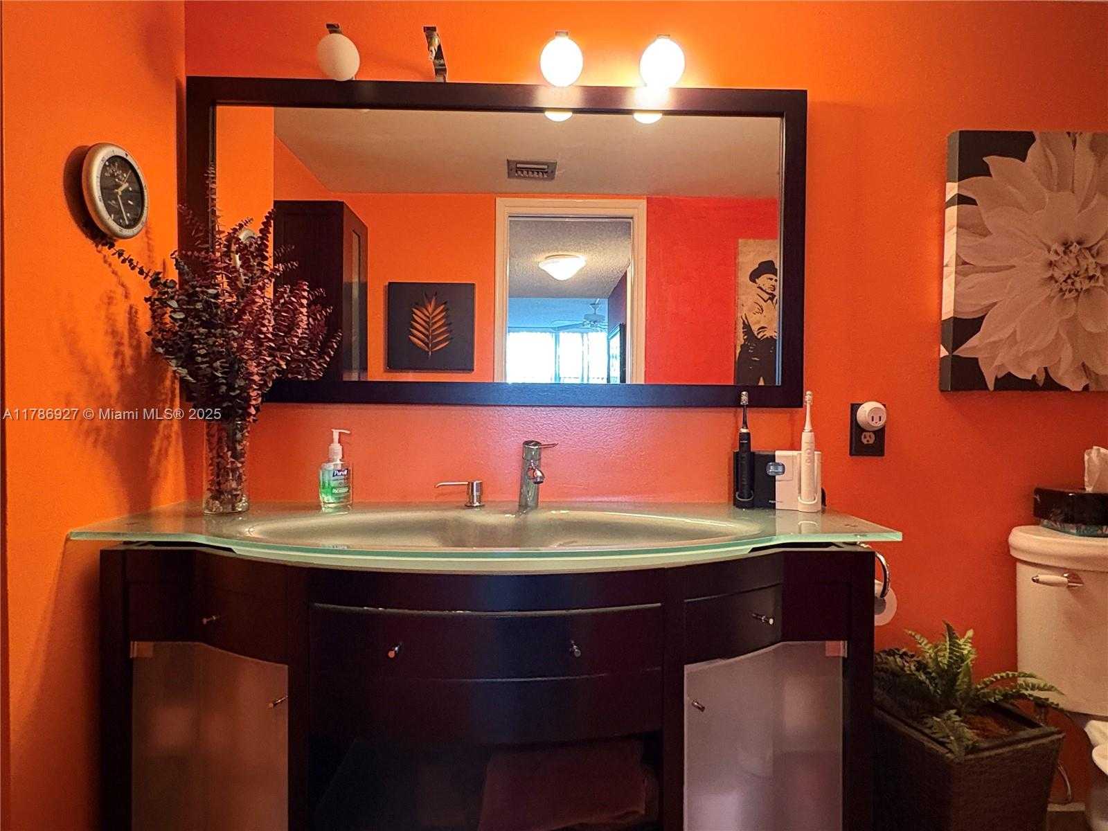 Small Image of 4020 WEST PALM AIRE DR #211, Pompano Beach Number 15
