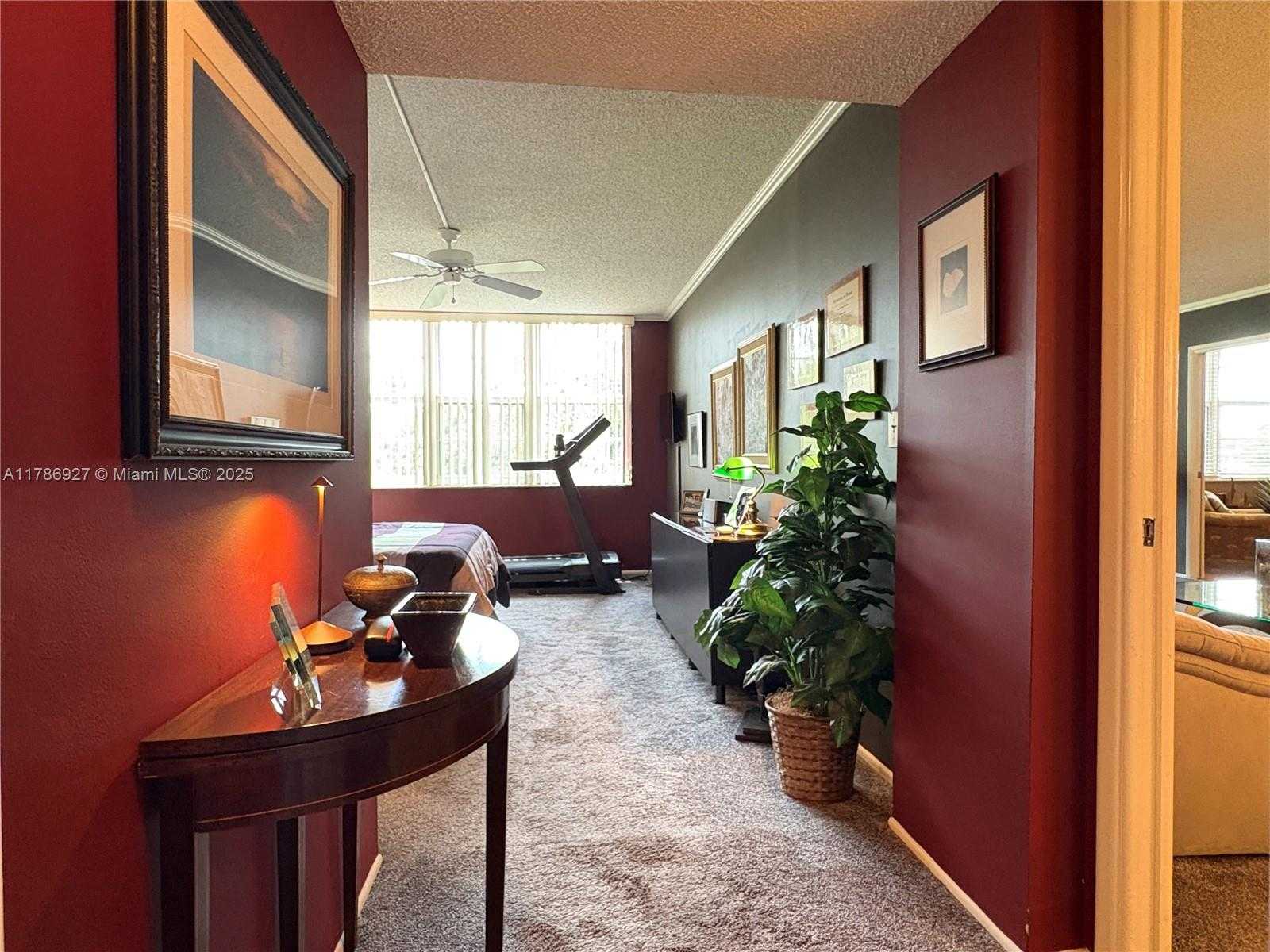 Small Image of 4020 WEST PALM AIRE DR #211, Pompano Beach Number 18