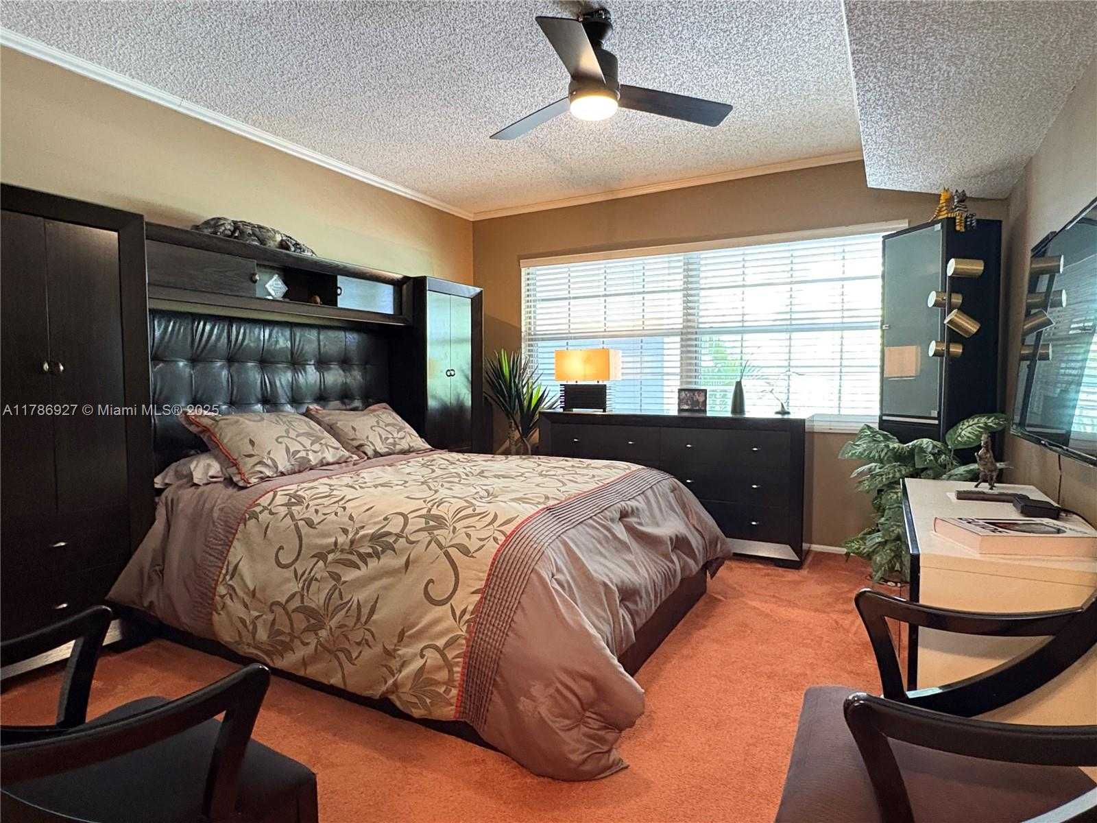 Small Image of 4020 WEST PALM AIRE DR #211, Pompano Beach Number 19