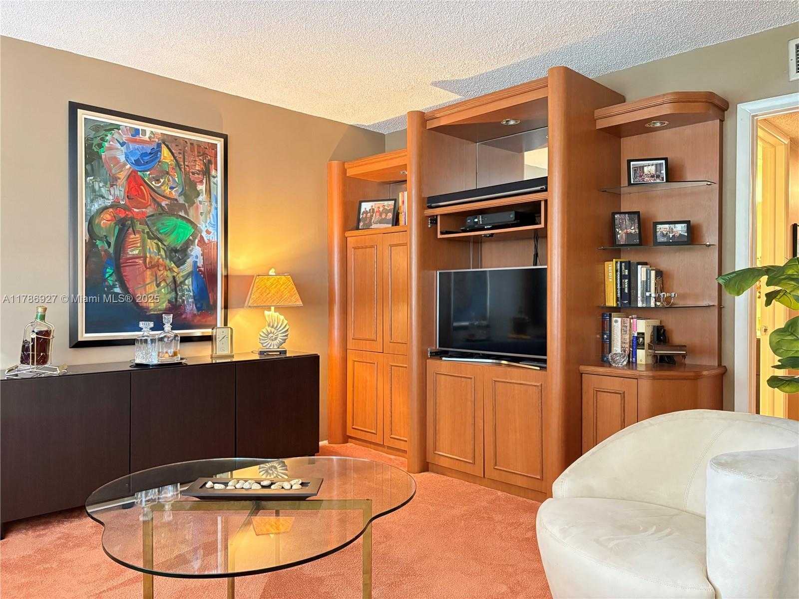 Small Image of 4020 WEST PALM AIRE DR #211, Pompano Beach Number 31