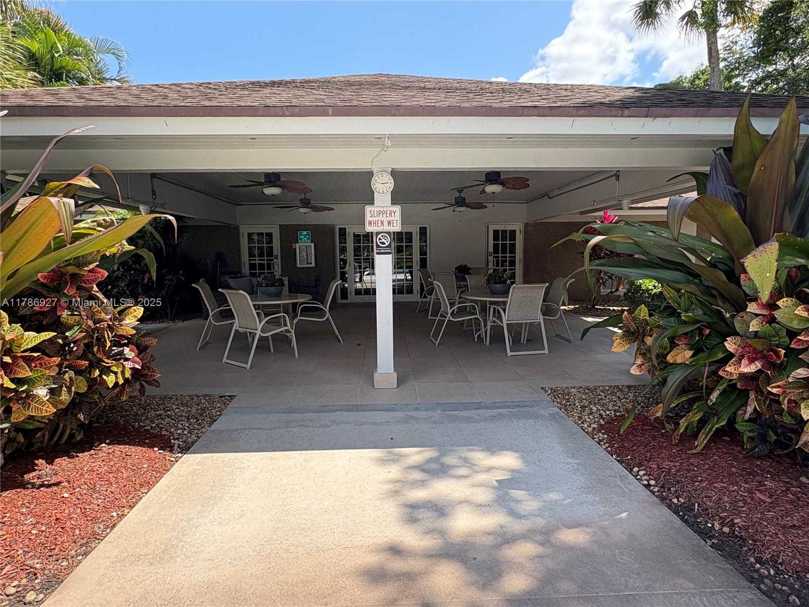 Small Image of 4020 WEST PALM AIRE DR #211, Pompano Beach Number 48