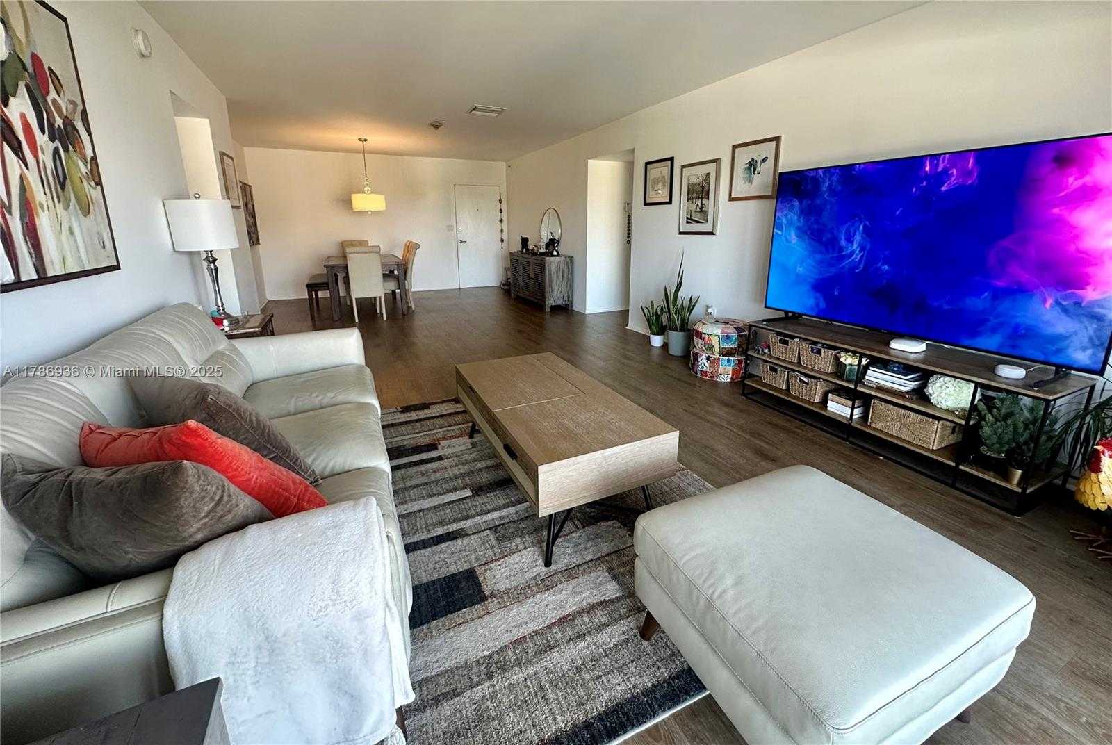 Small Image of 575 CRANDON BLVD #707, Key Biscayne Number 4