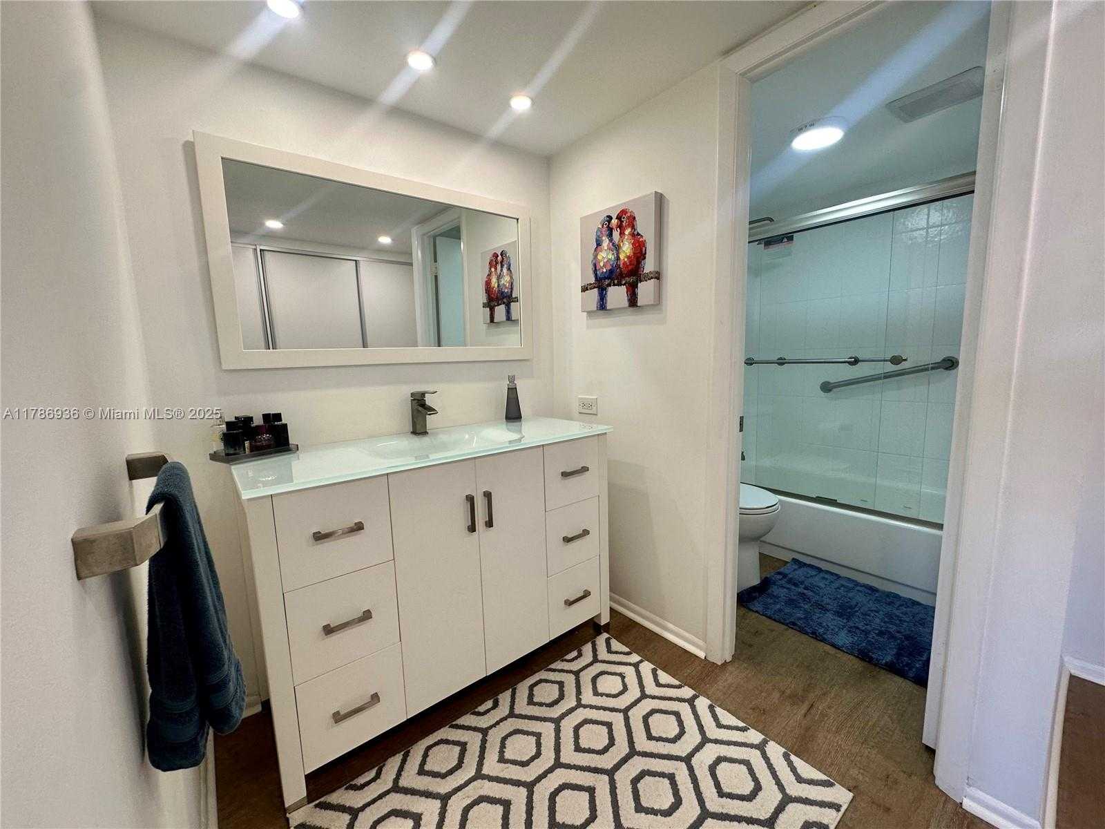 Small Image of 575 CRANDON BLVD #707, Key Biscayne Number 9