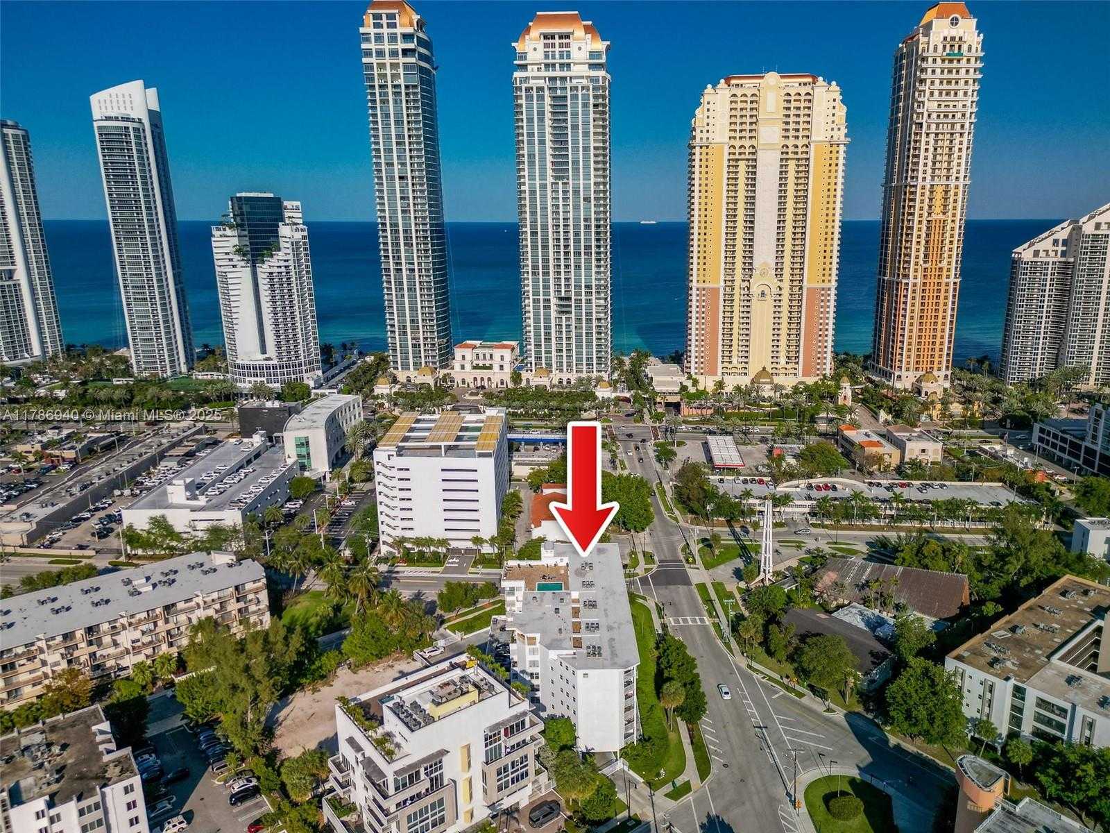 Small Image of 17800 ATLANTIC BLVD #402, Sunny Isles Beach Number 2