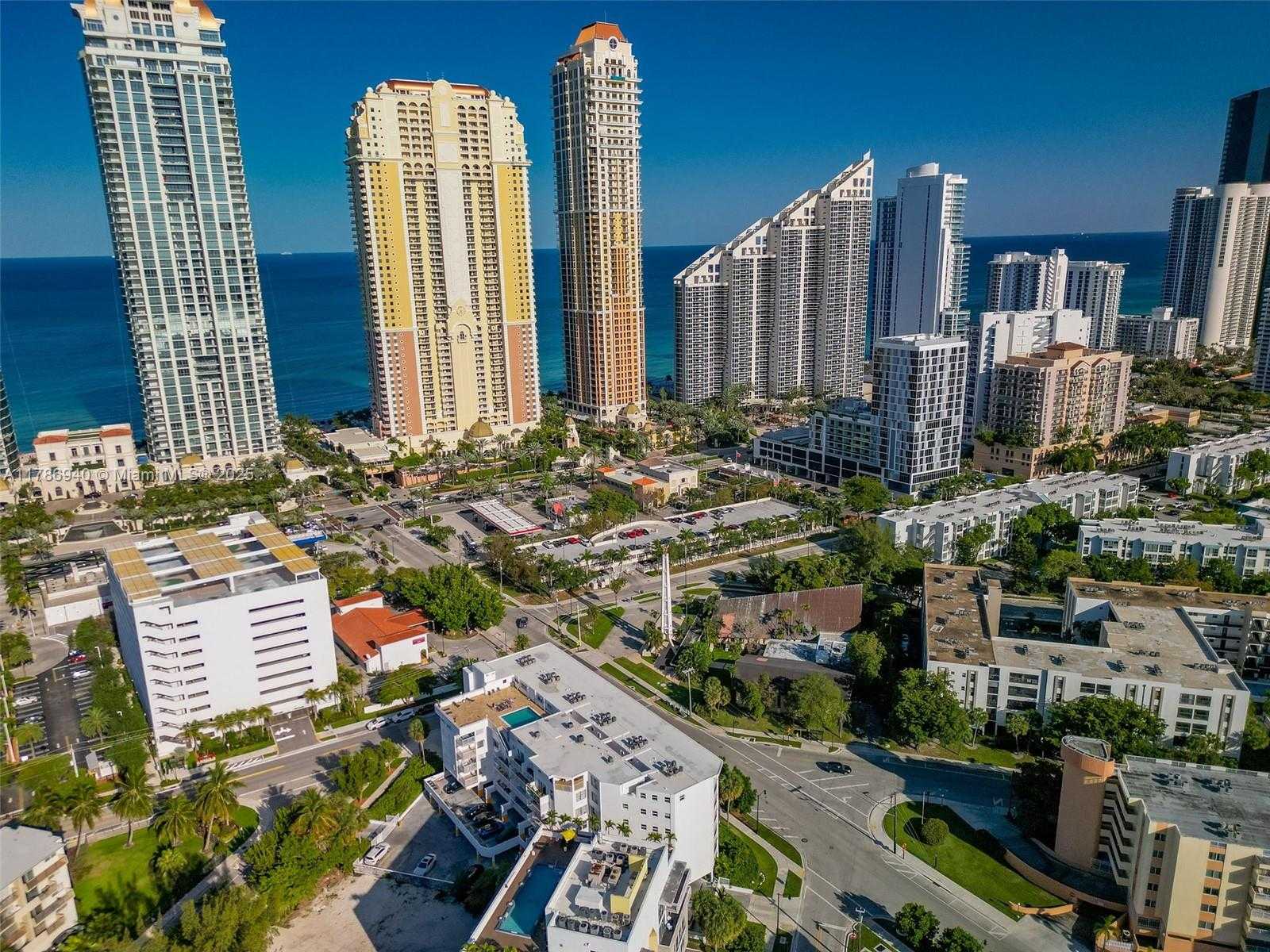 Small Image of 17800 ATLANTIC BLVD #402, Sunny Isles Beach Number 21