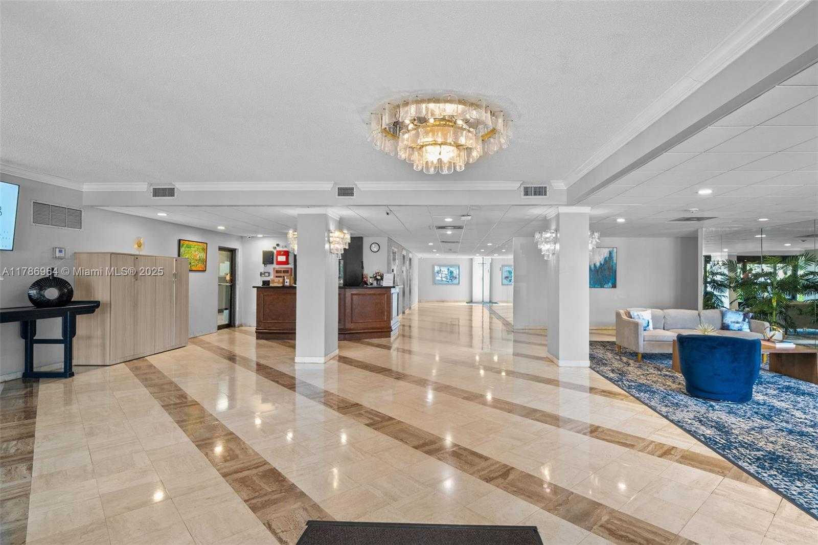 Small Image of 3800 HILLCREST DR #210, Hollywood Number 23