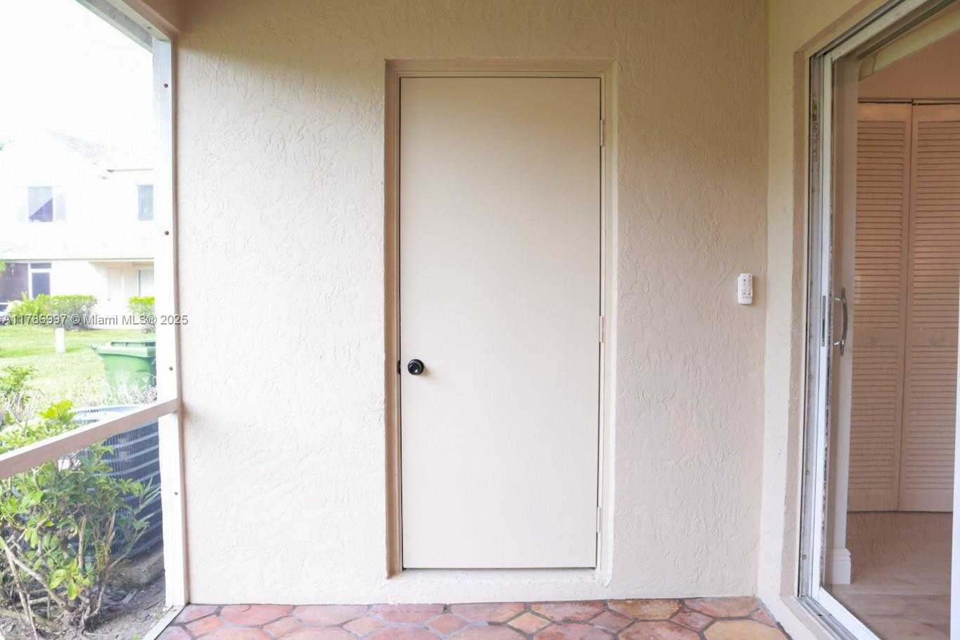 Small Image of 16686 HEMINGWAY DR #16686, Weston Number 37