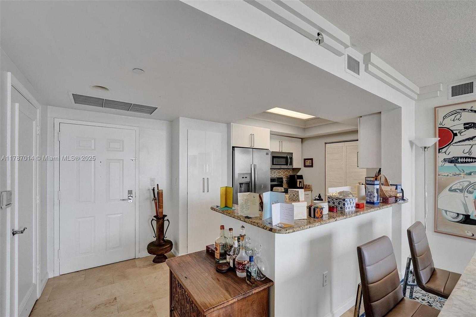 Small Image of 19501 WEST COUNTRY CLUB DR #2507, Aventura Number 17