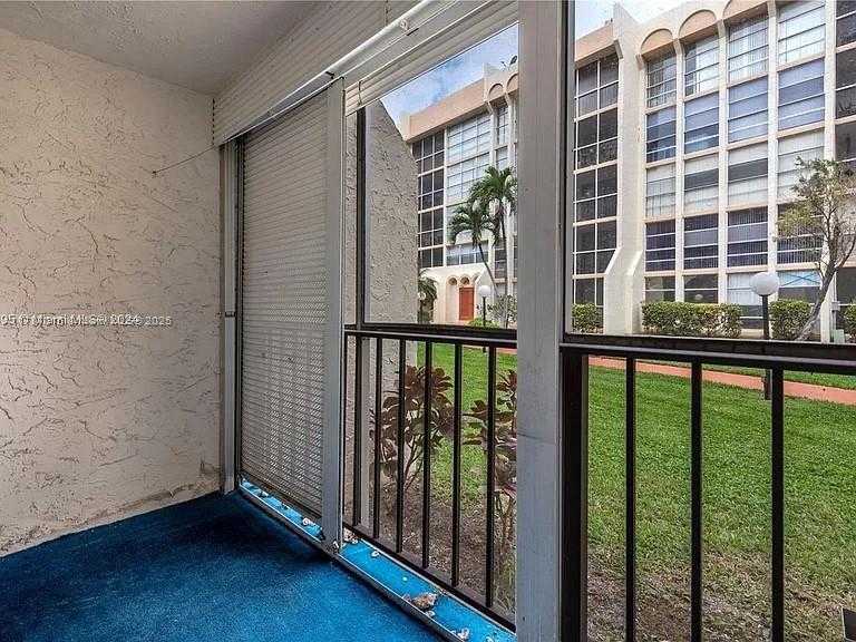 Small Image of 851 THREE ISLANDS BLVD #114, Hallandale Beach Number 18