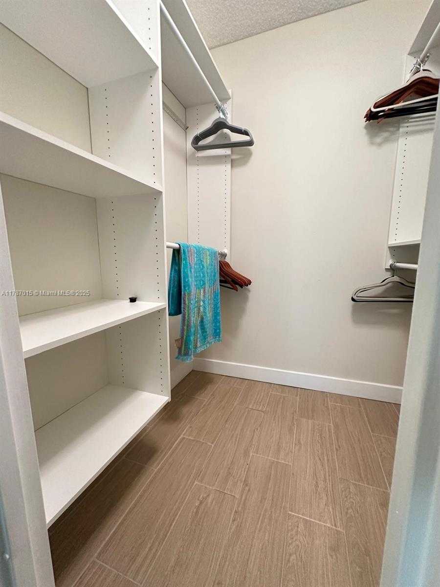 Small Image of 851 THREE ISLANDS BLVD #114, Hallandale Beach Number 20