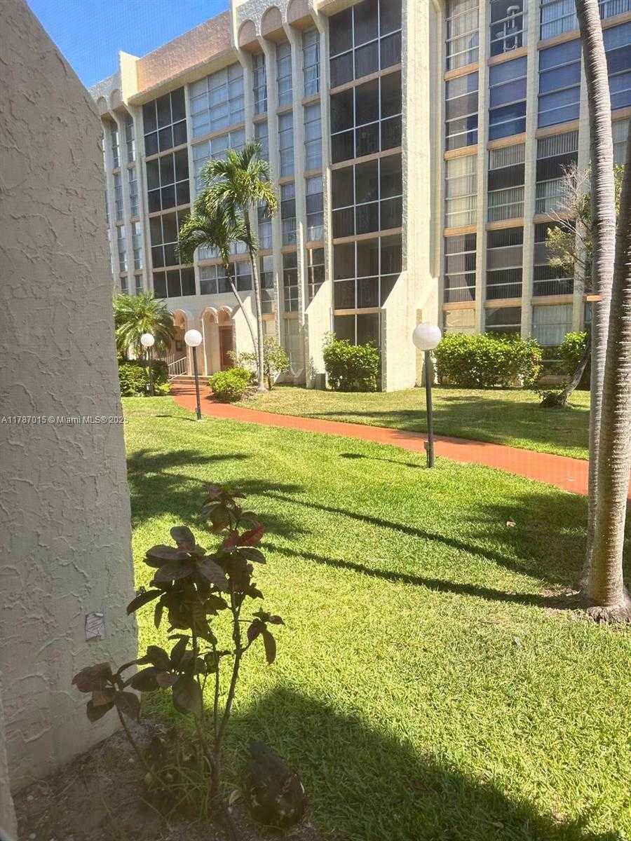 Small Image of 851 THREE ISLANDS BLVD #114, Hallandale Beach Number 21