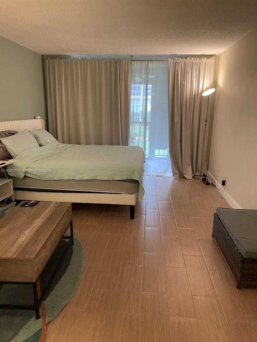 Small Image of 851 THREE ISLANDS BLVD #114, Hallandale Beach Number 22
