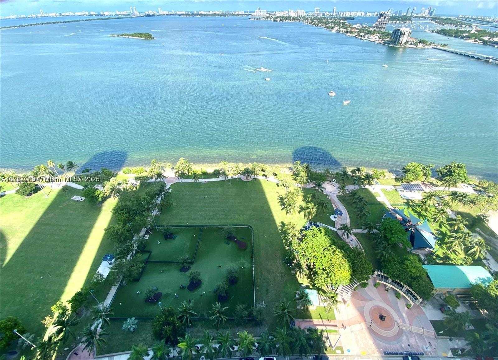 Small Image of 1800 NORTH BAYSHORE DR #2903, Miami Number 17