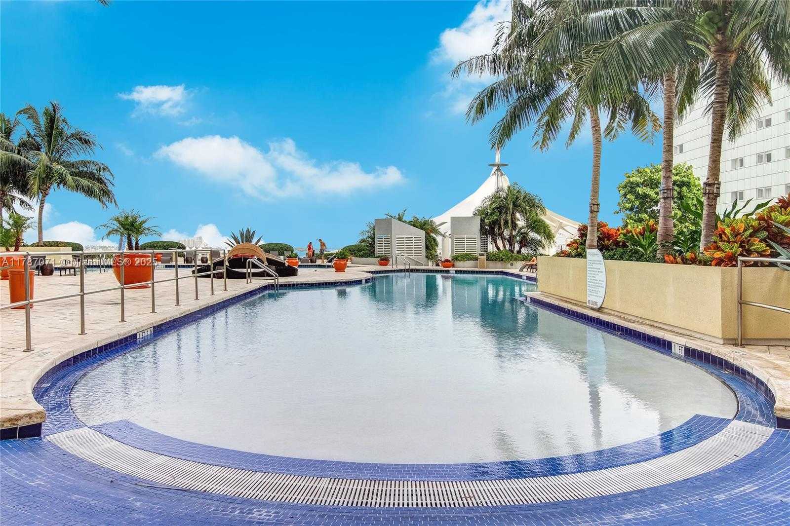 Small Image of 244 BISCAYNE BLVD #3007, Miami Number 21