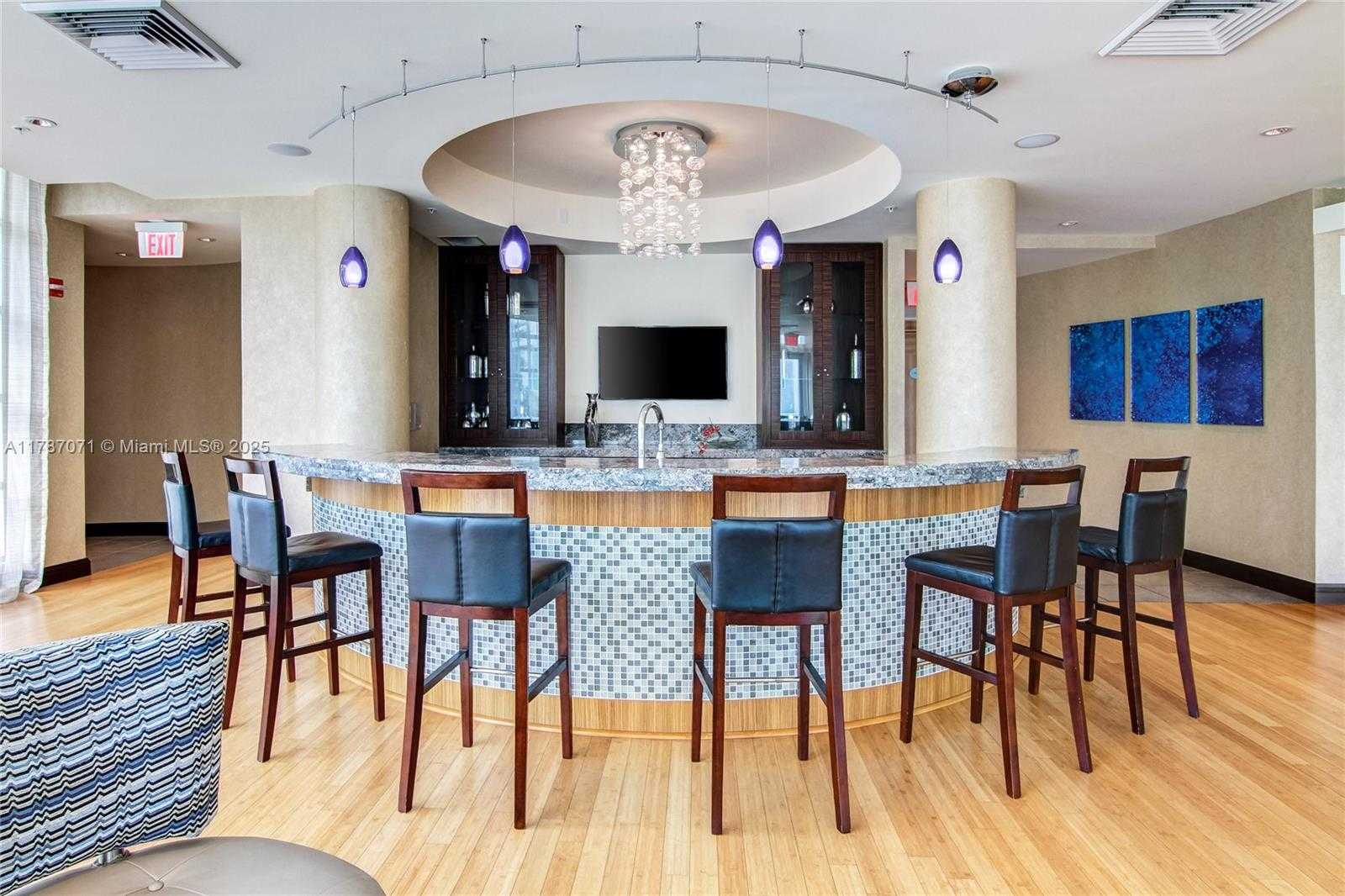 Small Image of 244 BISCAYNE BLVD #3007, Miami Number 43