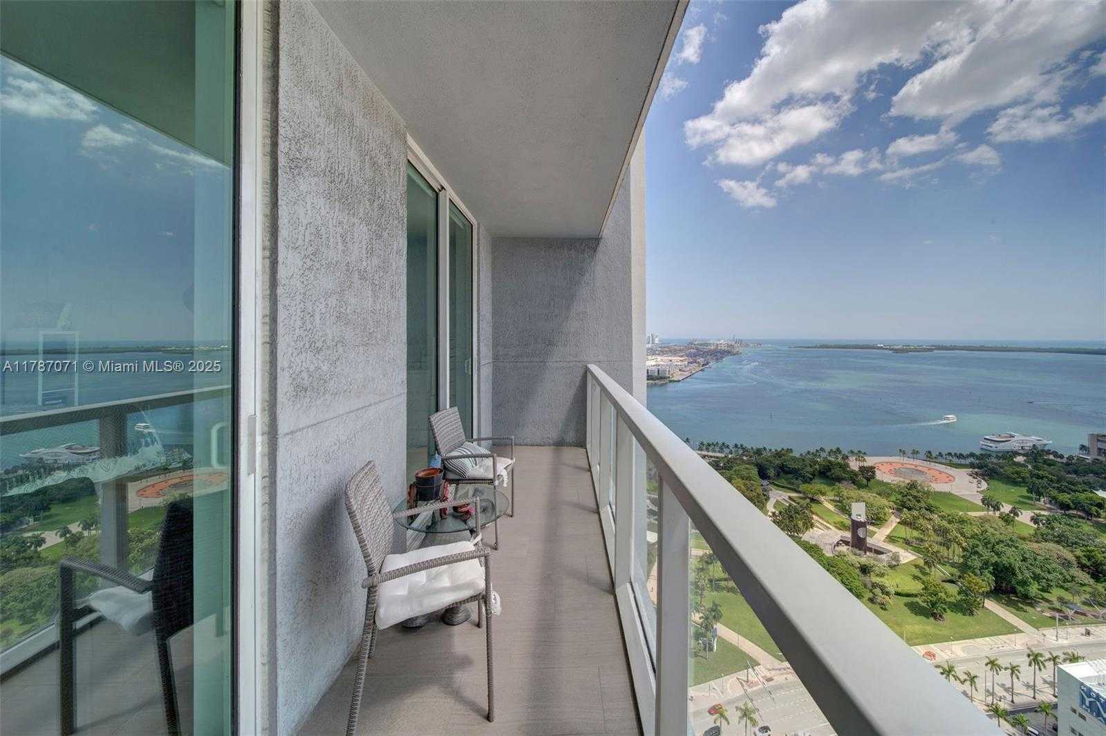 Small Image of 244 BISCAYNE BLVD #3007, Miami Number 6