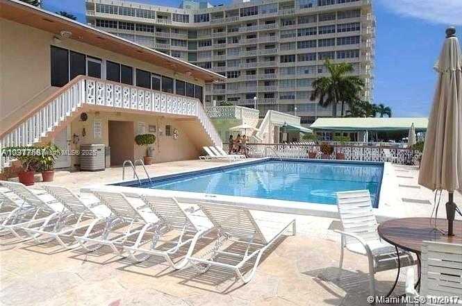 Small Image of 1801 #837, Hallandale Beach Number 10