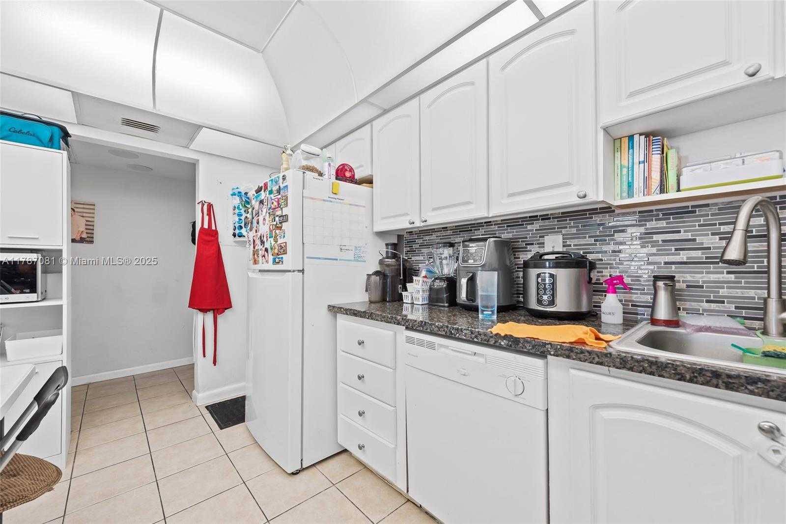 Small Image of 19380 COLLINS AVE #226, Sunny Isles Beach Number 14