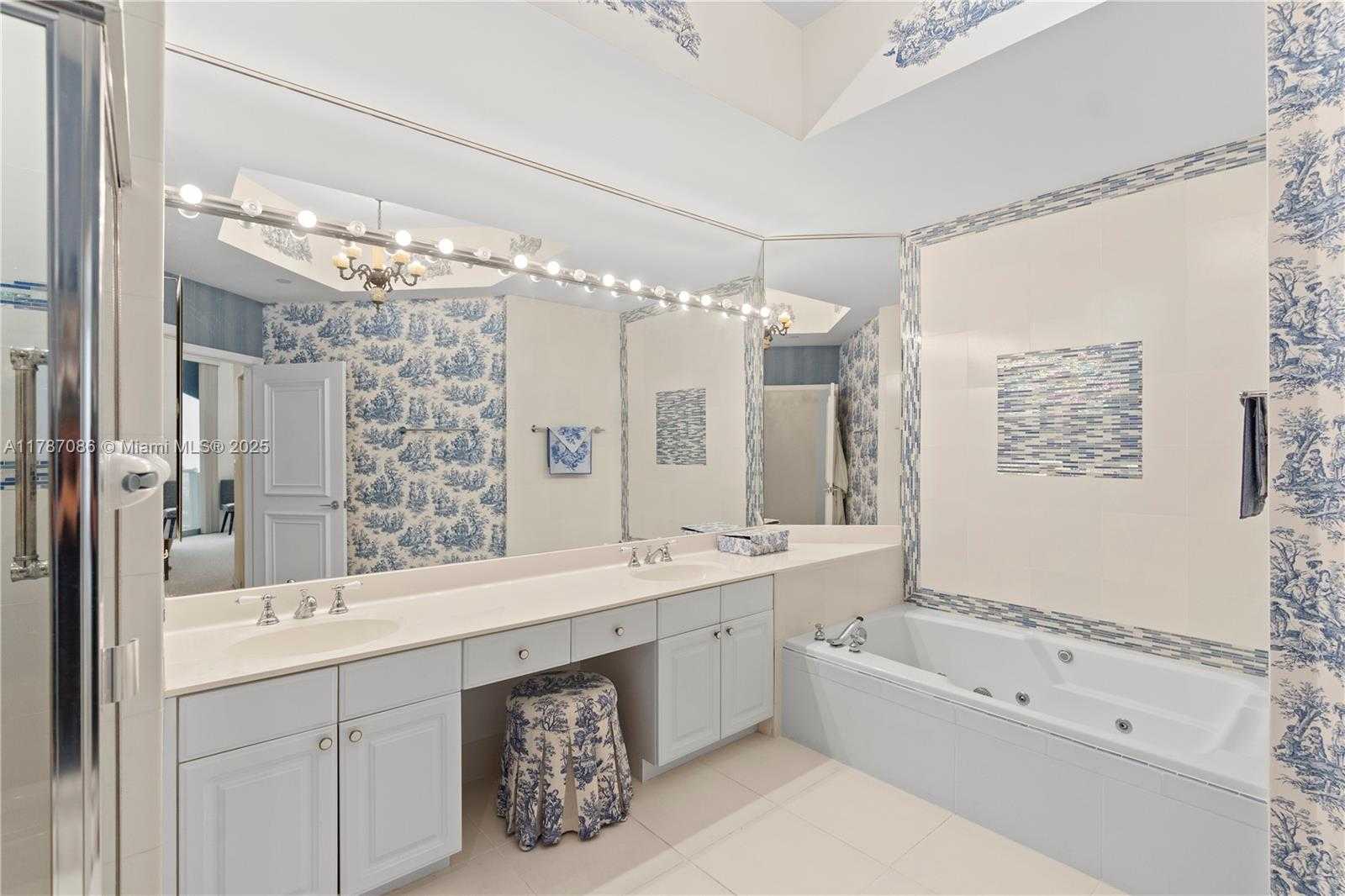 Small Image of 3600 YACHT CLUB DR #2001, Aventura Number 19