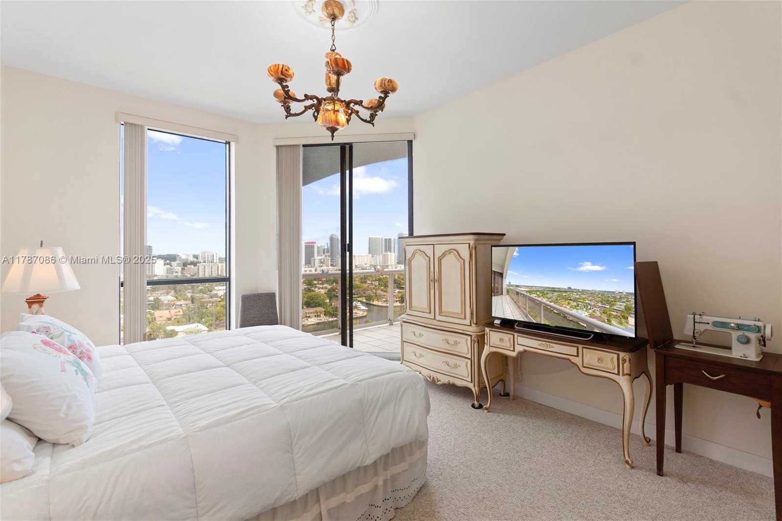 Small Image of 3600 YACHT CLUB DR #2001, Aventura Number 20