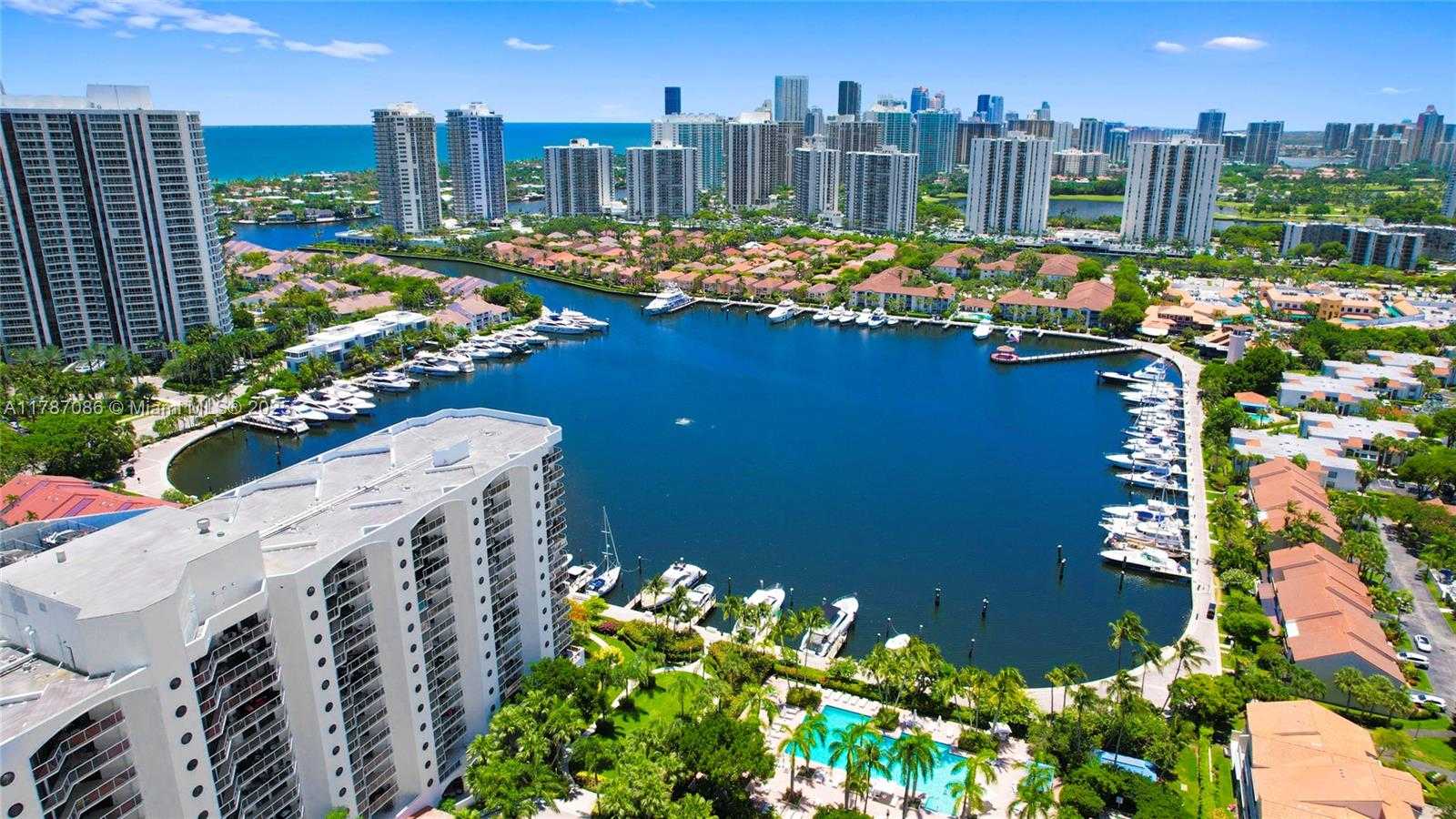 Small Image of 3600 YACHT CLUB DR #2001, Aventura Number 49