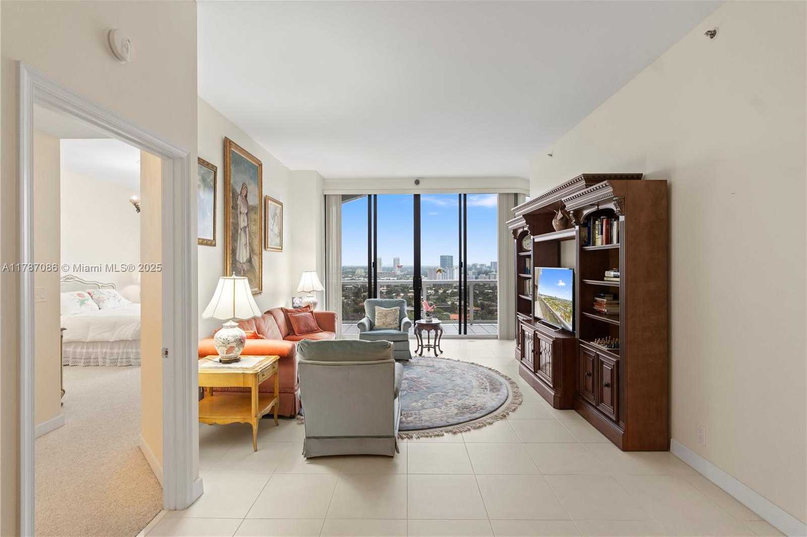 Small Image of 3600 YACHT CLUB DR #2001, Aventura Number 5