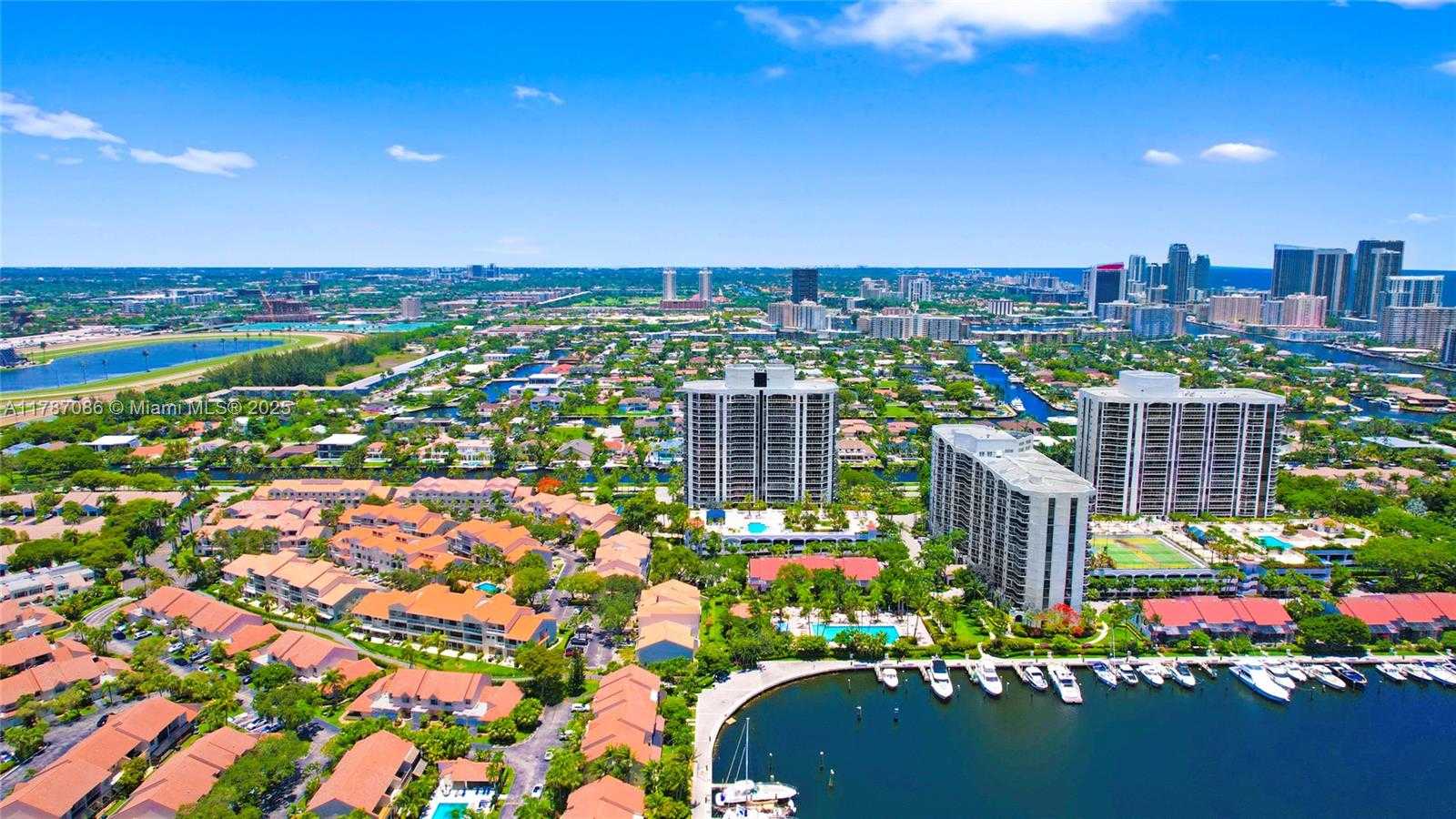 Small Image of 3600 YACHT CLUB DR #2001, Aventura Number 51