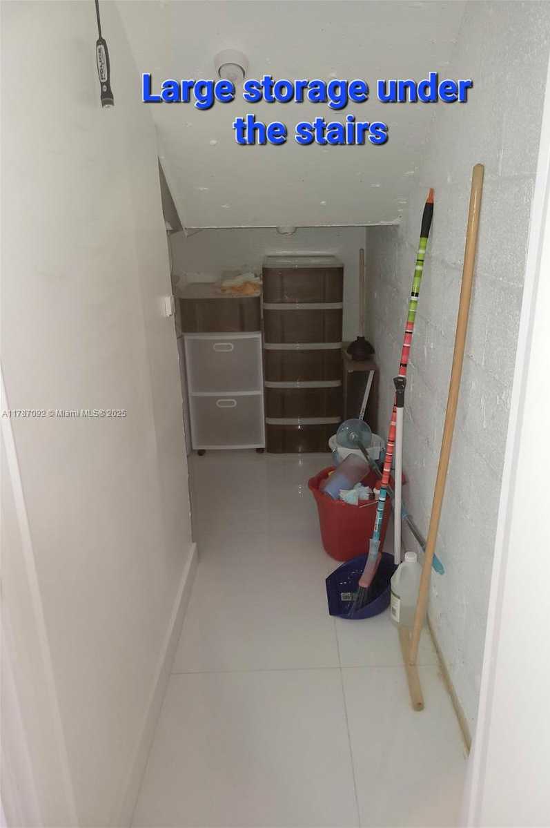 Small Image of 90 ALTON RD #TH-1, Miami Beach Number 13