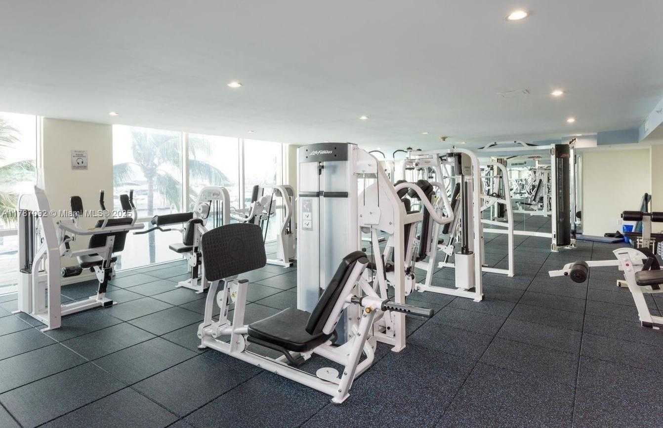 Small Image of 90 ALTON RD #TH-1, Miami Beach Number 32