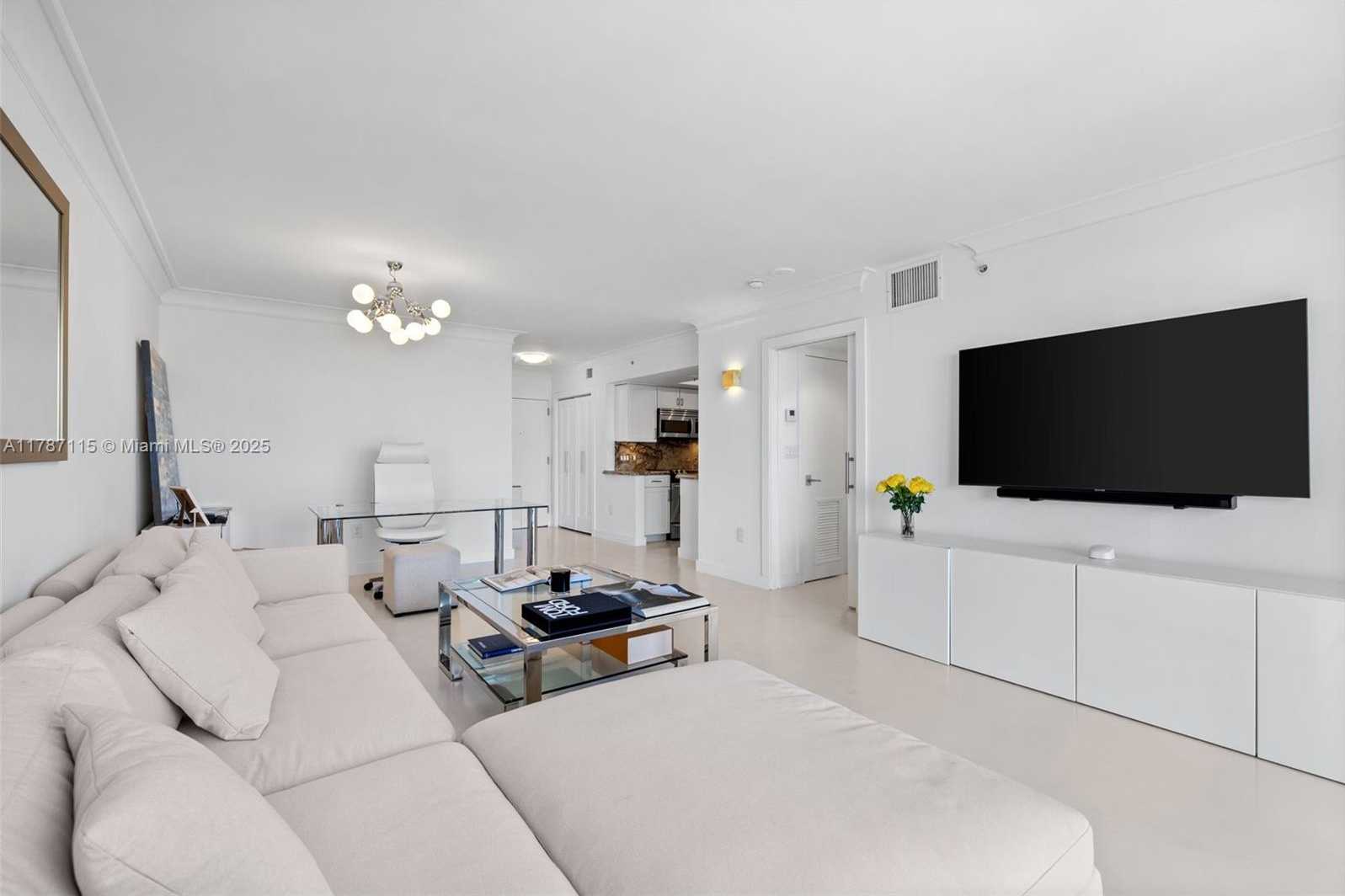 Small Image of 90 ALTON RD #907, Miami Beach Number 2