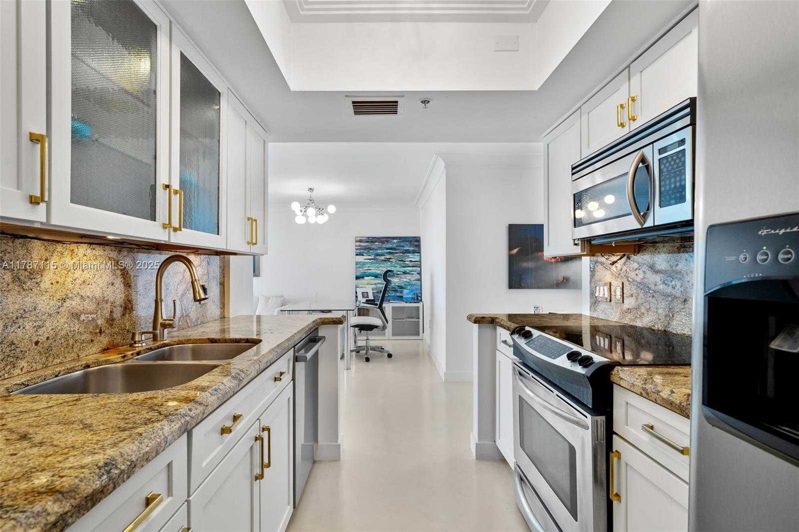 Small Image of 90 ALTON RD #907, Miami Beach Number 9