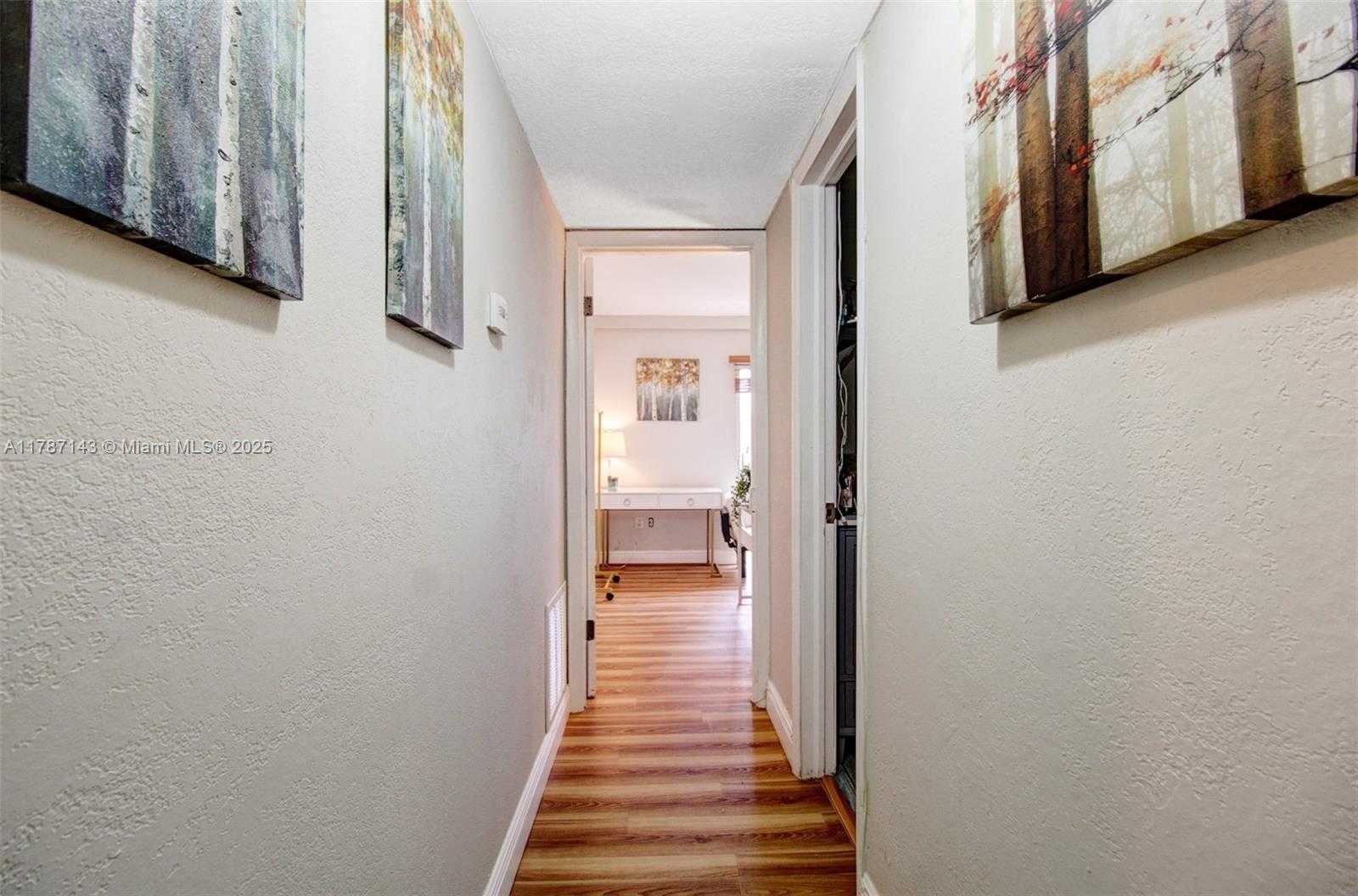 Small Image of 301 NORTH WEST 109TH AVE #201, Miami Number 16