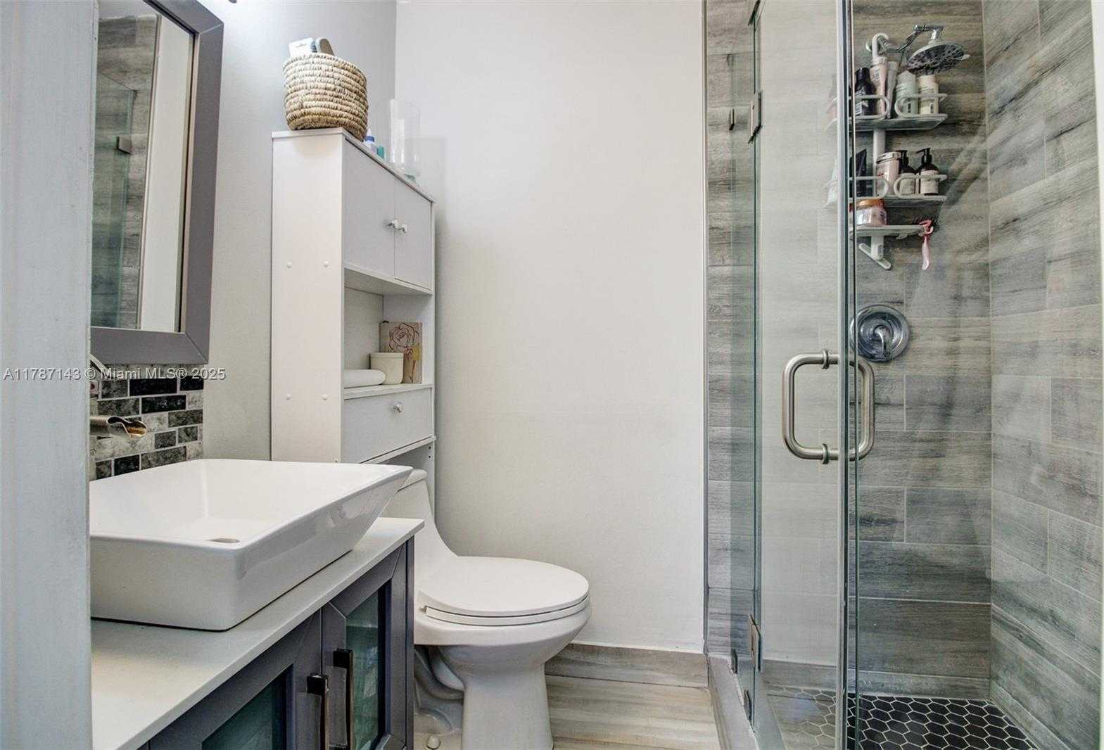 Small Image of 301 NORTH WEST 109TH AVE #201, Miami Number 18