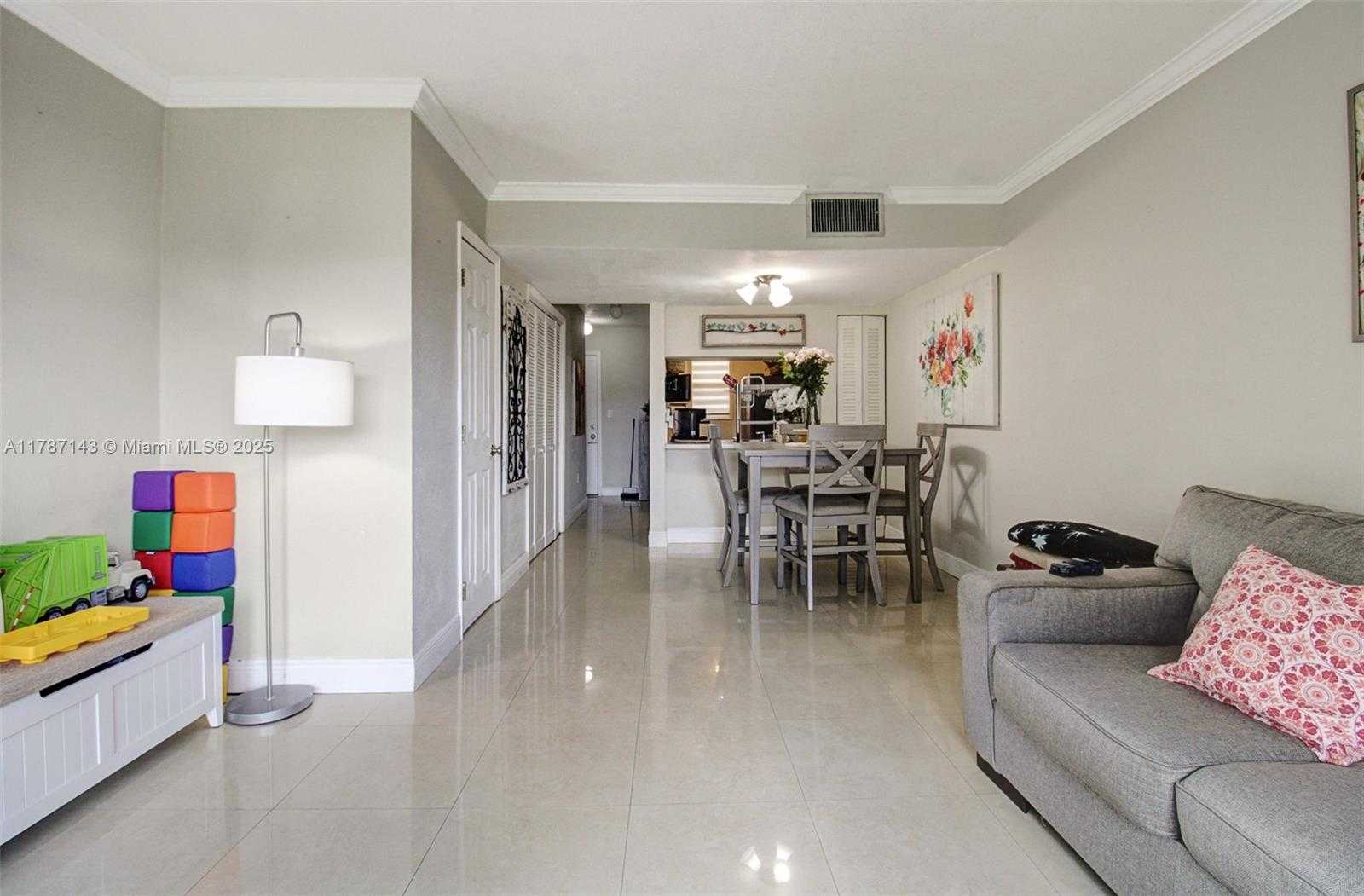 Small Image of 301 NORTH WEST 109TH AVE #201, Miami Number 8
