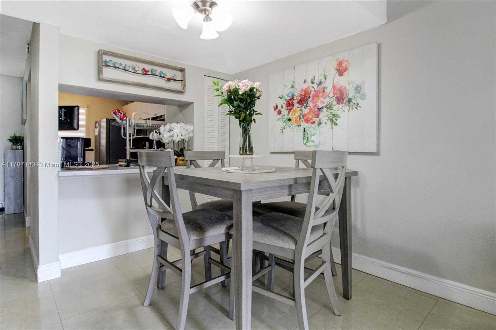 Small Image of 301 NORTH WEST 109TH AVE #201, Miami Number 9