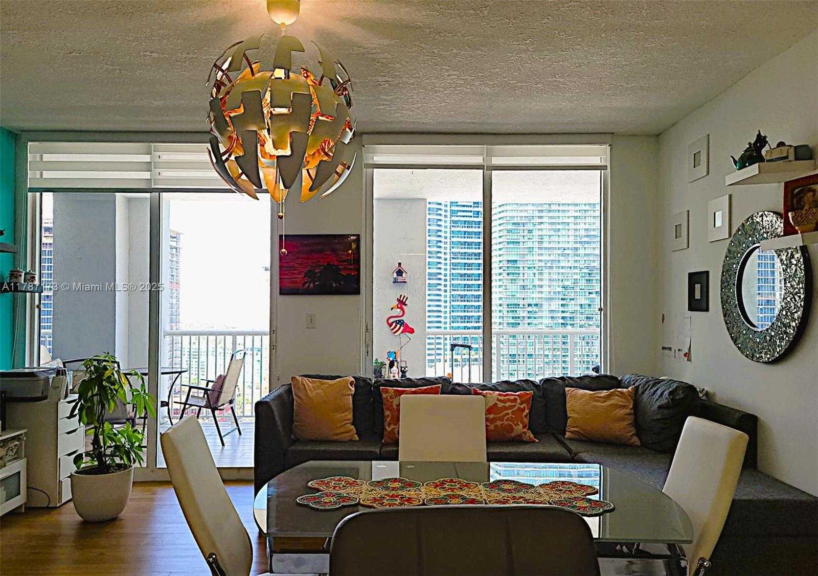 Small Image of 170 #2907, Miami Number 4