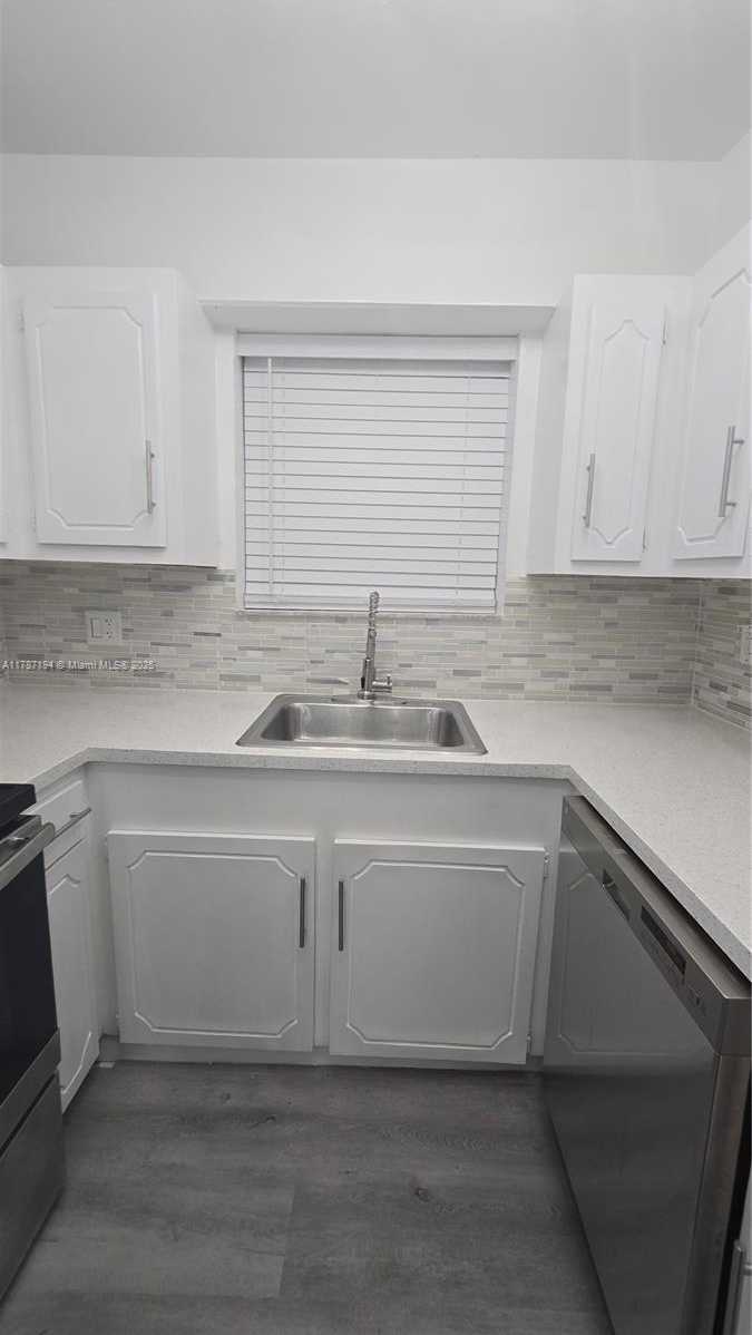 Small Image of 13500 NORTH EAST 3RD CT #114, North Miami Number 11