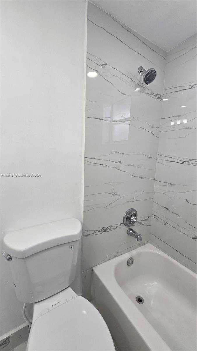 Small Image of 13500 NORTH EAST 3RD CT #114, North Miami Number 27