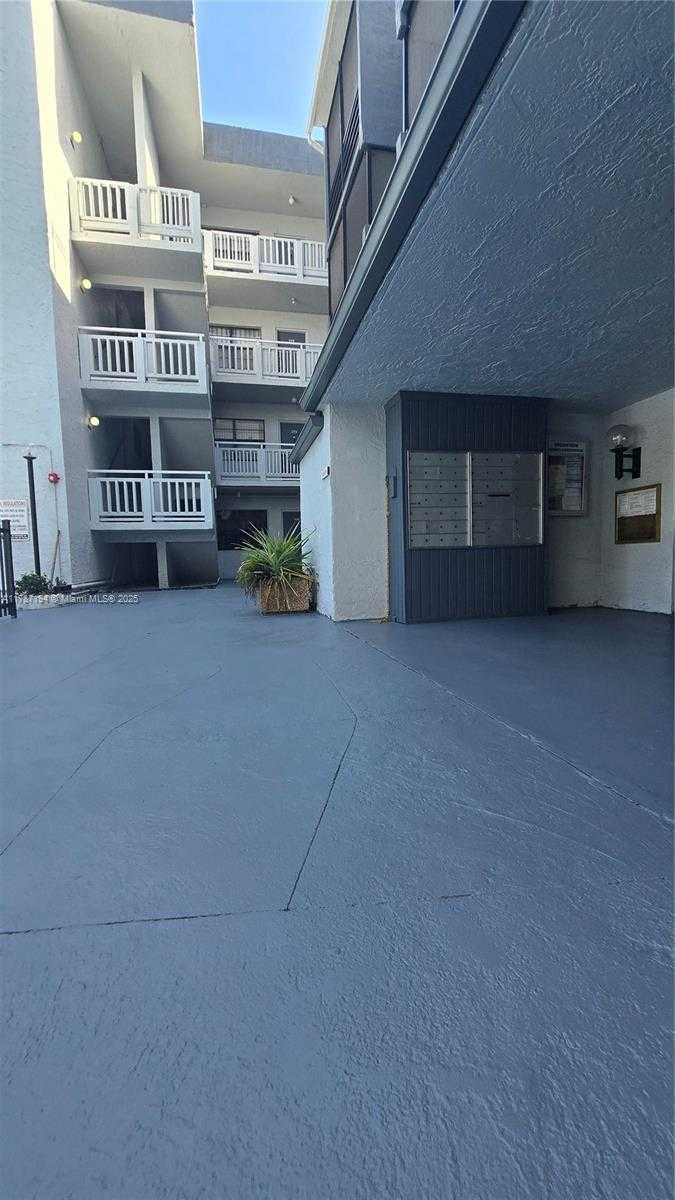 Small Image of 13500 NORTH EAST 3RD CT #114, North Miami Number 33