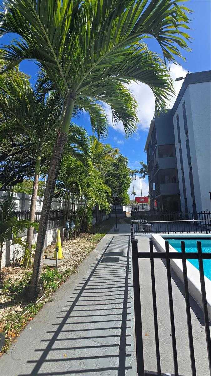 Small Image of 13500 NORTH EAST 3RD CT #114, North Miami Number 35