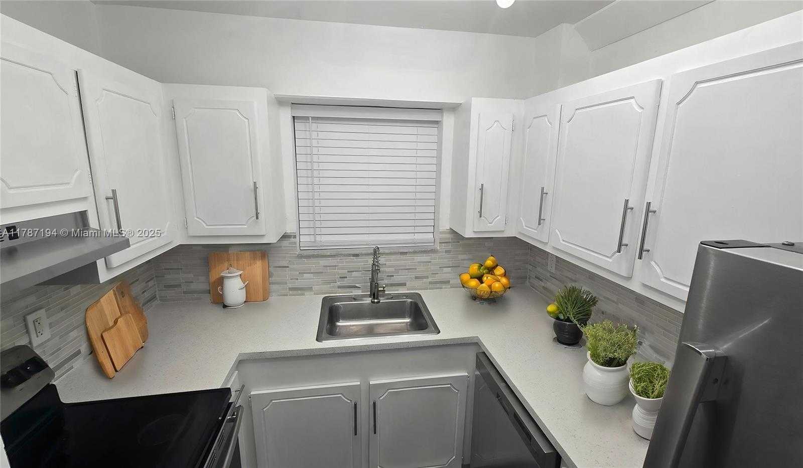 Small Image of 13500 NORTH EAST 3RD CT #114, North Miami Number 6