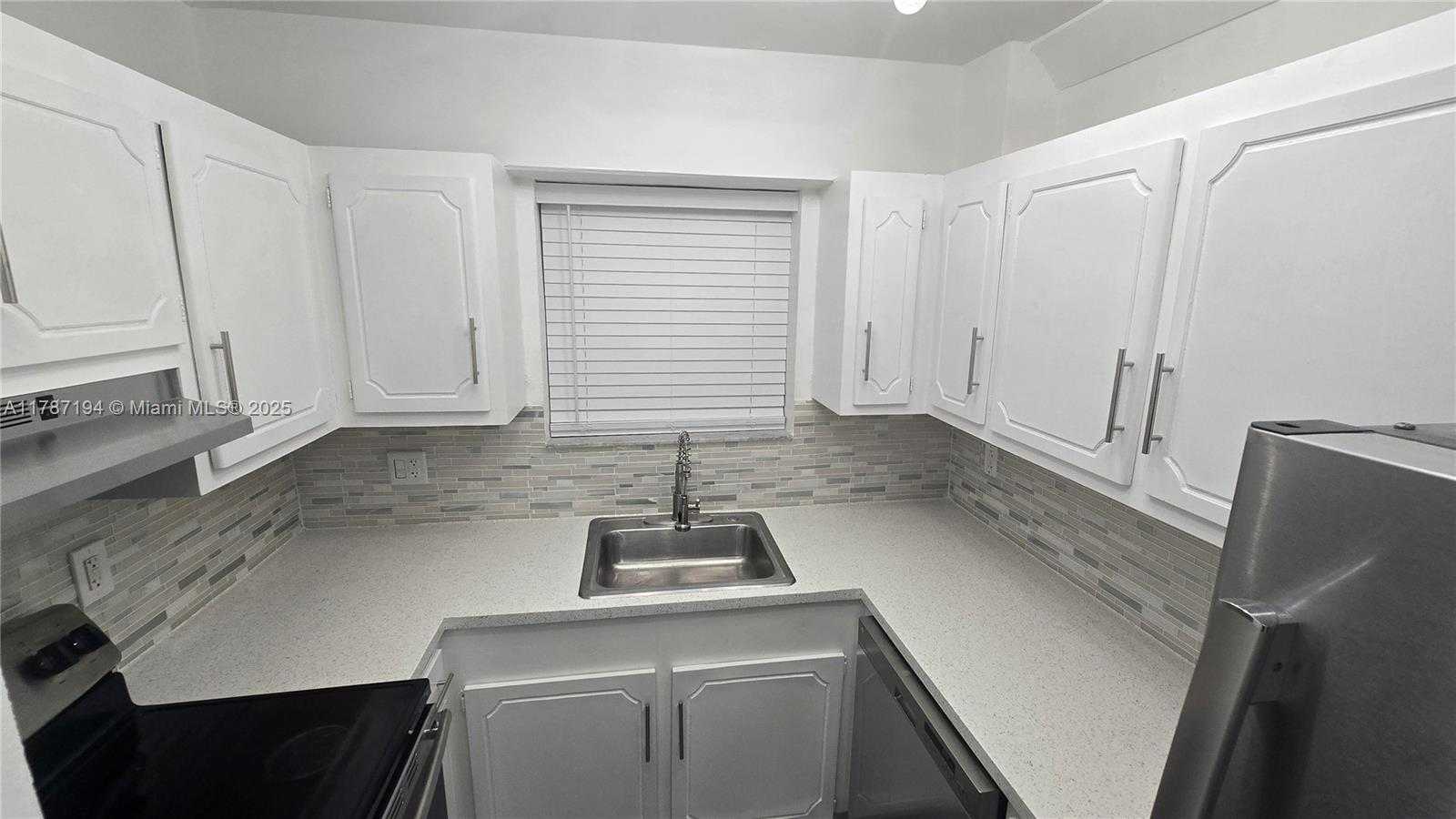 Small Image of 13500 NORTH EAST 3RD CT #114, North Miami Number 7