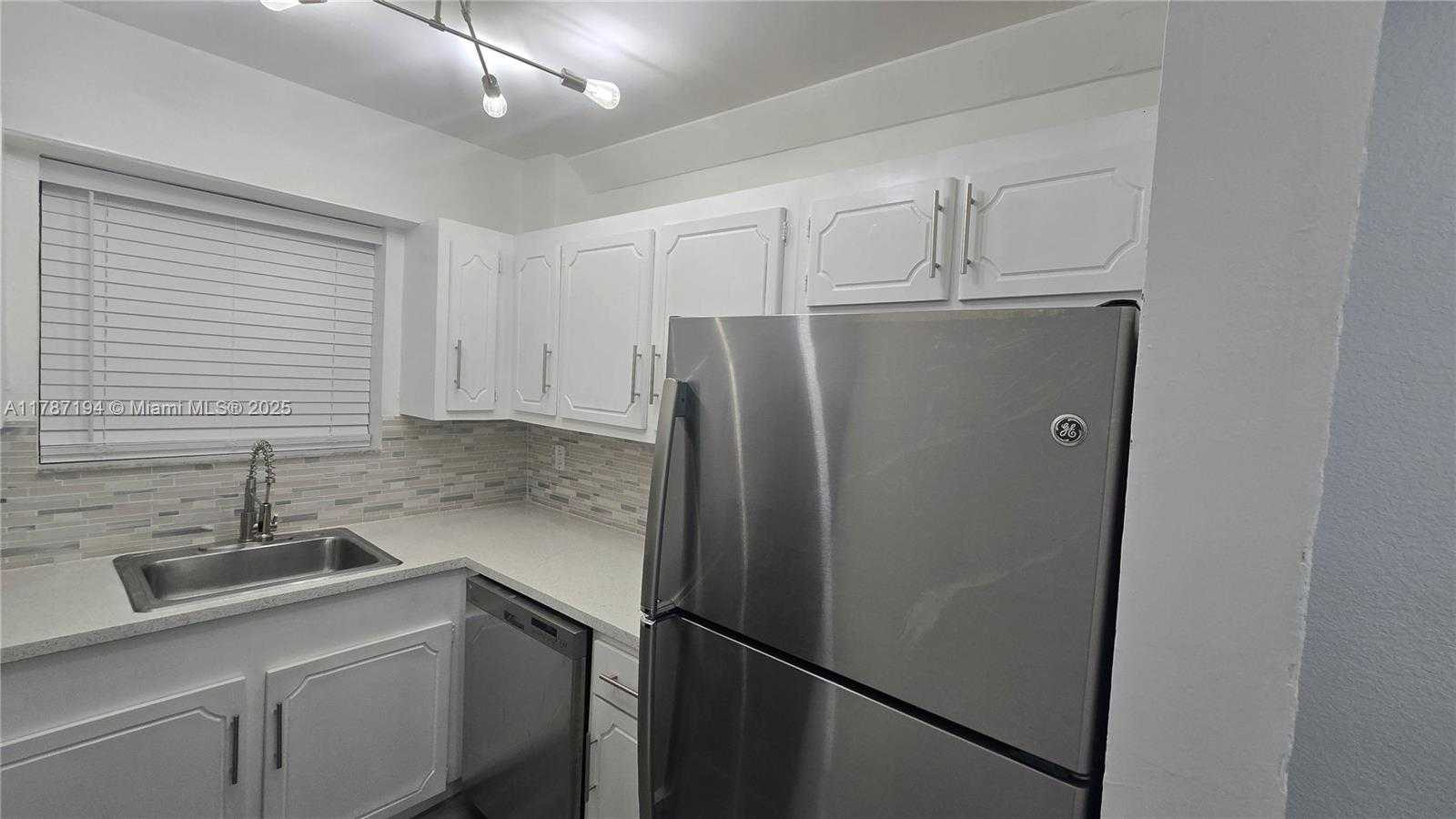 Small Image of 13500 NORTH EAST 3RD CT #114, North Miami Number 9