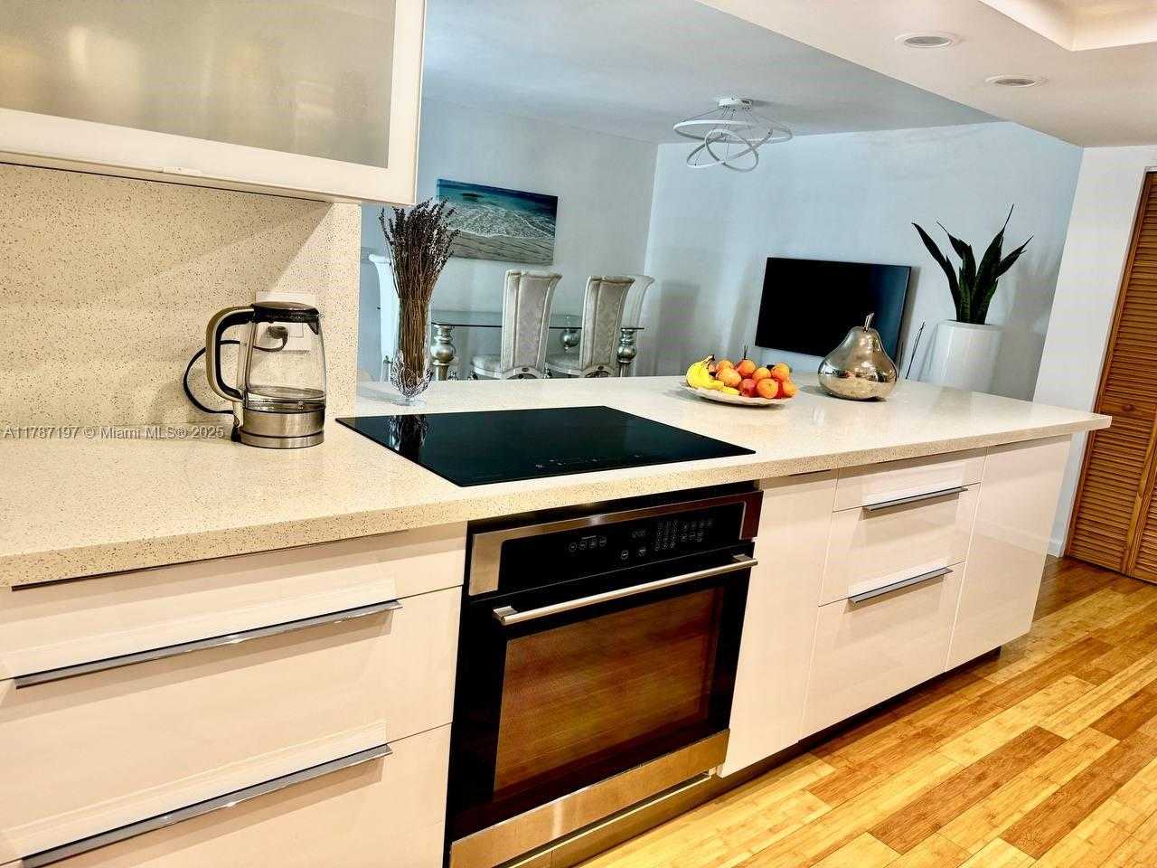 Small Image of 1001 THREE ISLANDS BLVD #331, Hallandale Beach Number 12